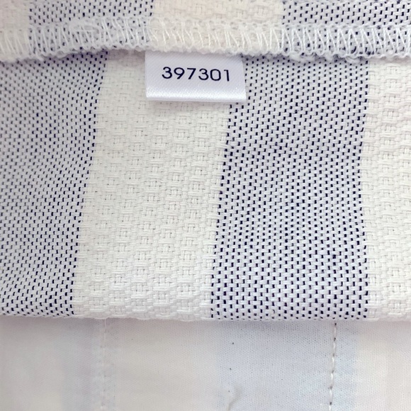 Loft Shorts 4”, Size 8, Ivory & Gray Striped. - Picture 5 of 5